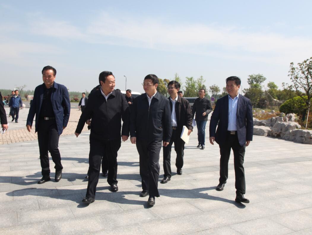 盐城市委副书记代市长曹路宝来麋鹿保护区调研督查环保工作推进情况